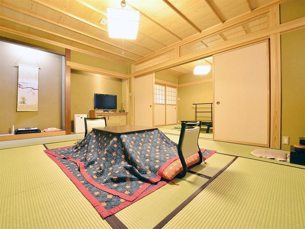 Jinpyokaku Hotel Yamanouchi  Eksteriør billede