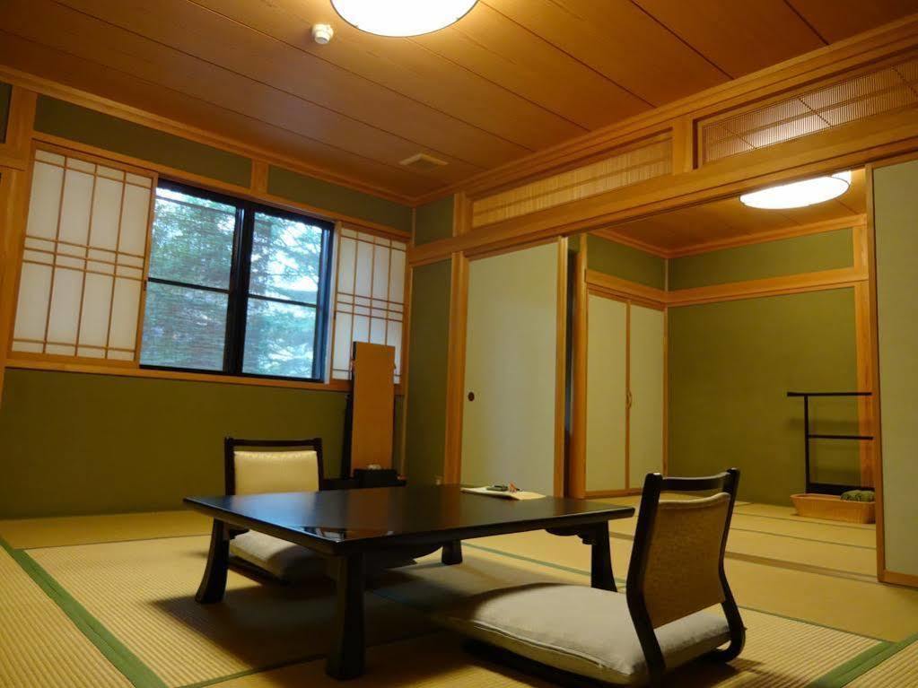 Jinpyokaku Hotel Yamanouchi  Eksteriør billede