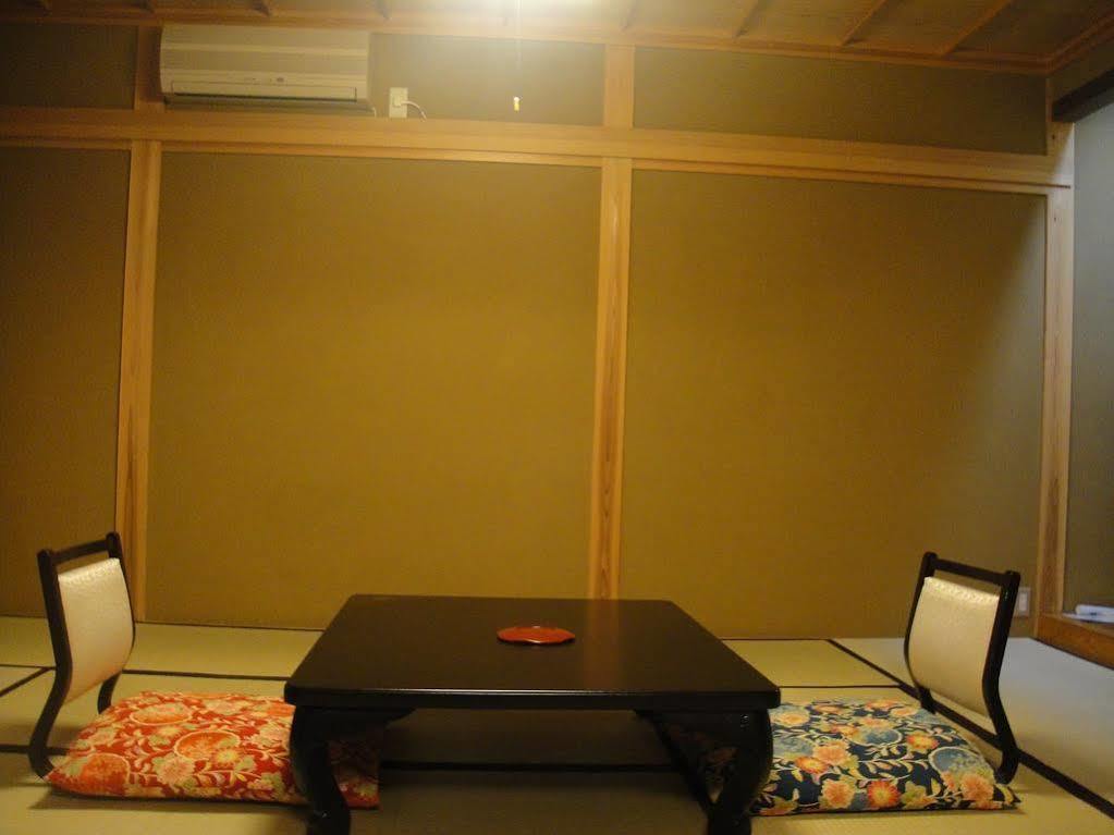 Jinpyokaku Hotel Yamanouchi  Eksteriør billede