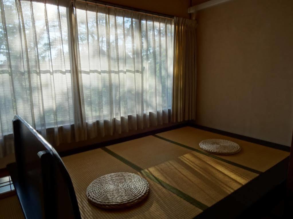 Jinpyokaku Hotel Yamanouchi  Eksteriør billede