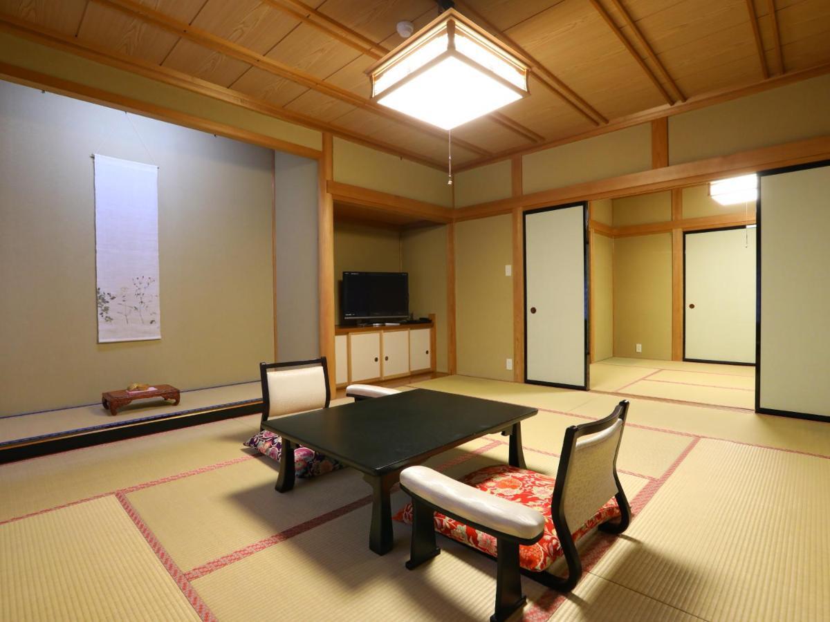 Jinpyokaku Hotel Yamanouchi  Eksteriør billede