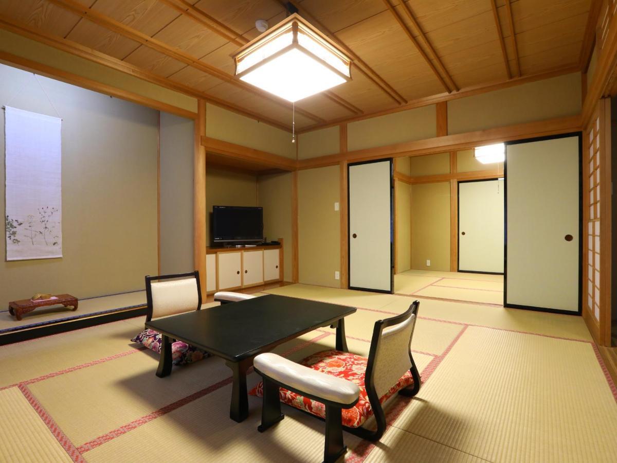 Jinpyokaku Hotel Yamanouchi  Eksteriør billede